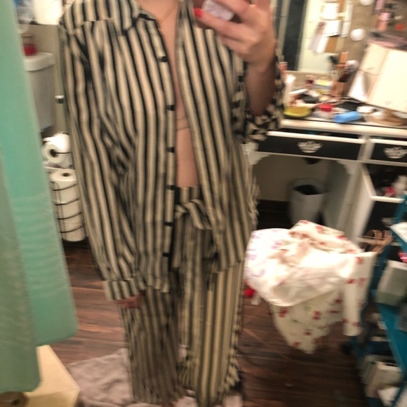 Two piece Stripe Pant & button down set - Picture 6 of 6